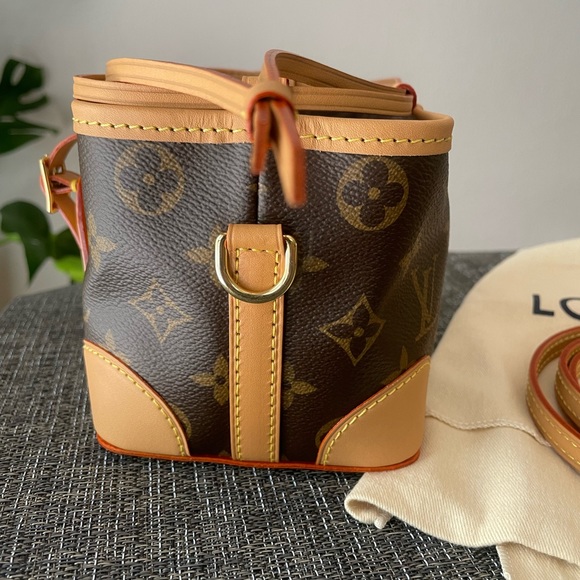 Louis Vuitton Noe Nano Monogram - Picture 9 of 17